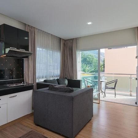 Апартаменти Goldstone Residency Patong , Phuket Екстер'єр фото