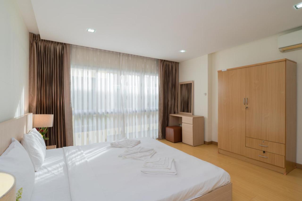 Апартаменти Goldstone Residency Patong , Phuket Екстер'єр фото