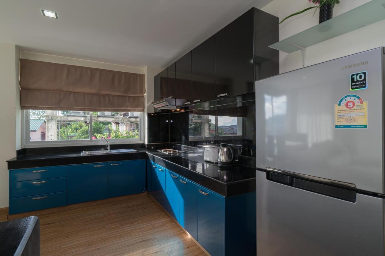 Апартаменти Goldstone Residency Patong , Phuket Екстер'єр фото