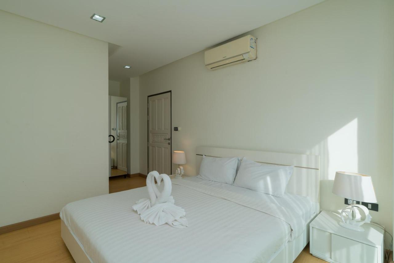 Апартаменти Goldstone Residency Patong , Phuket Екстер'єр фото