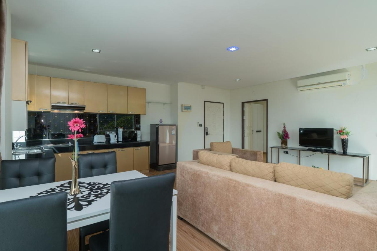 Апартаменти Goldstone Residency Patong , Phuket Екстер'єр фото
