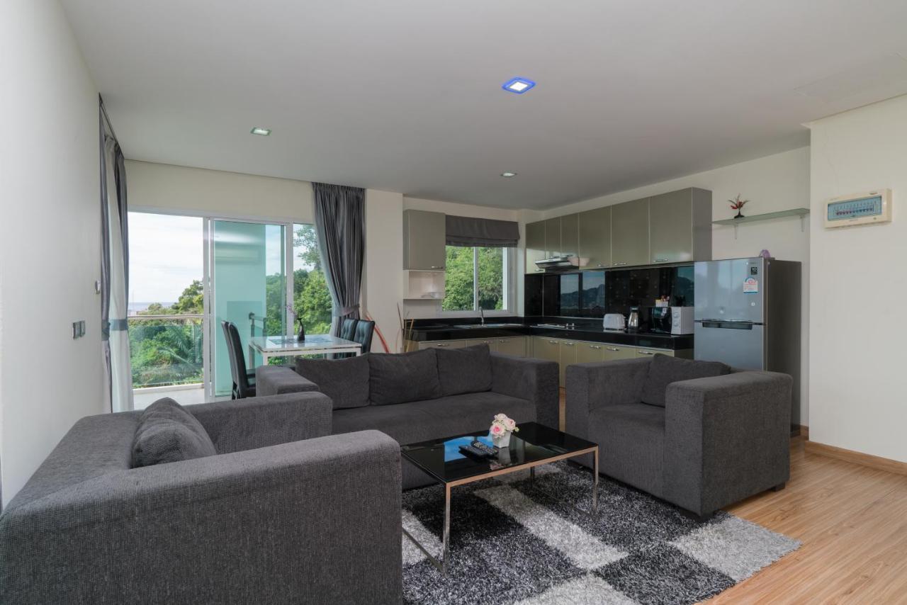 Апартаменти Goldstone Residency Patong , Phuket Екстер'єр фото